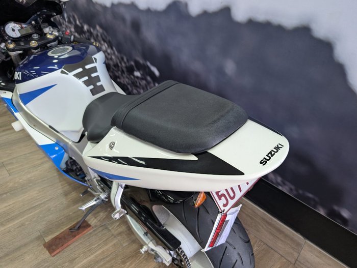 2001 Suzuki GSX-R600 BLUE