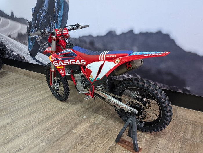2022 GASGAS MC 450F TROY LEE DESIGNS RED