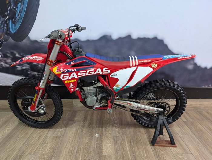 2022 GASGAS MC 450F TROY LEE DESIGNS RED