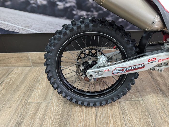 2022 GASGAS MC 450F TROY LEE DESIGNS RED