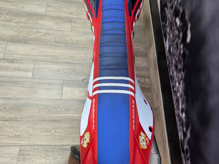 2022 GASGAS MC 450F TROY LEE DESIGNS RED