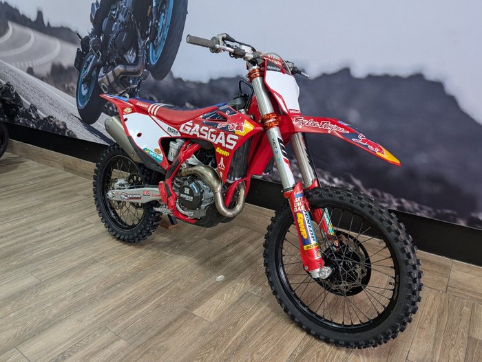 2022 GASGAS MC 450F TROY LEE DESIGNS RED