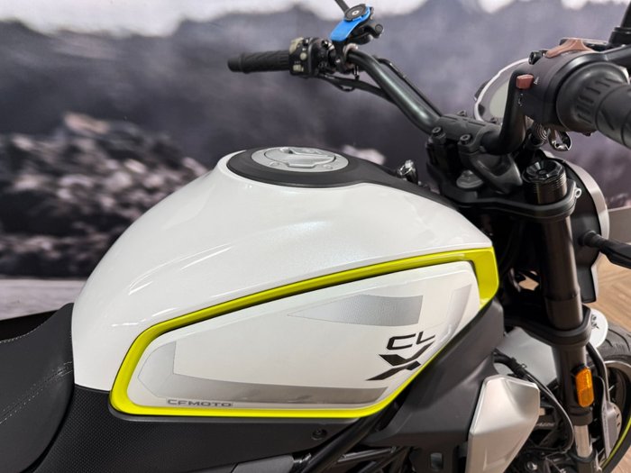 2023 CFMOTO 300 CL-X WHITE