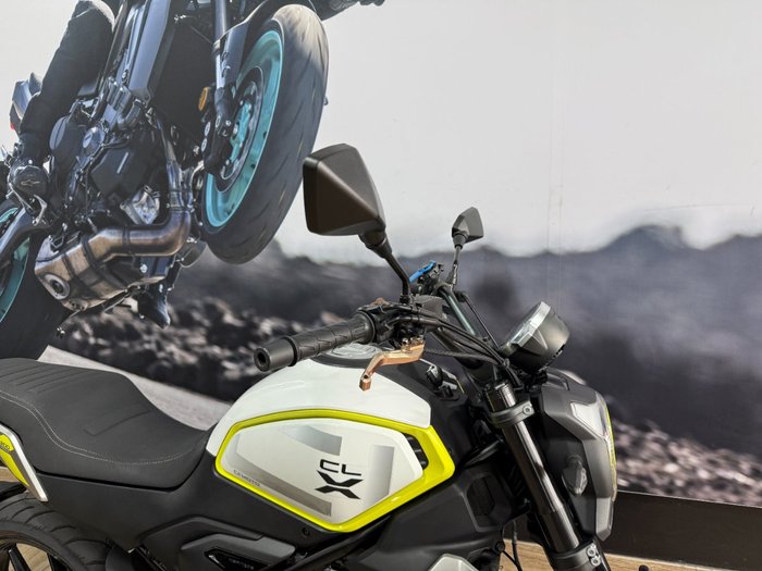 2023 CFMOTO 300 CL-X WHITE