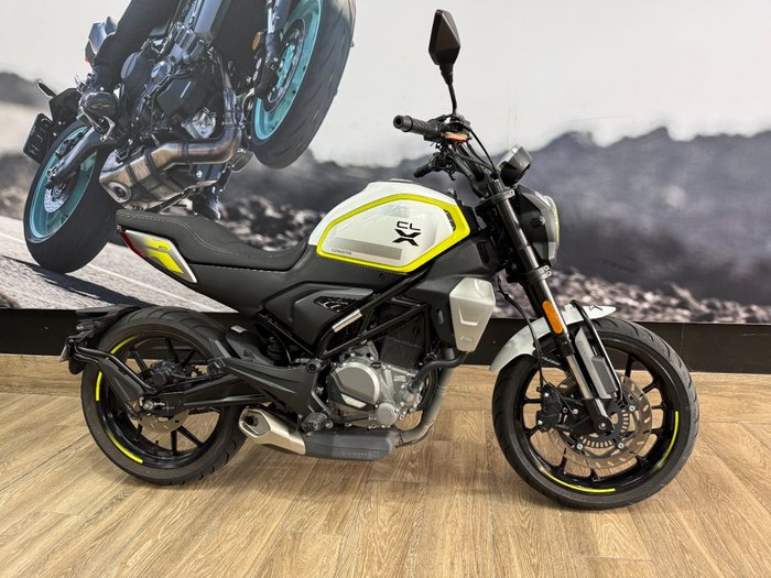2023 CFMOTO 300 CL-X WHITE