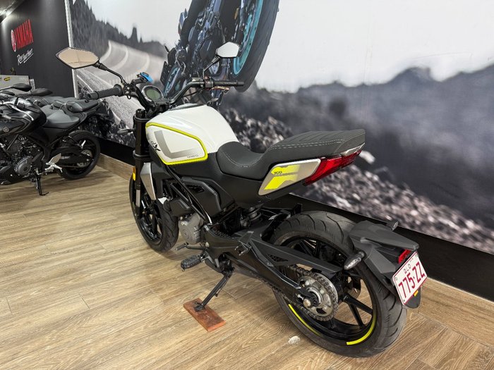 2023 CFMOTO 300 CL-X WHITE