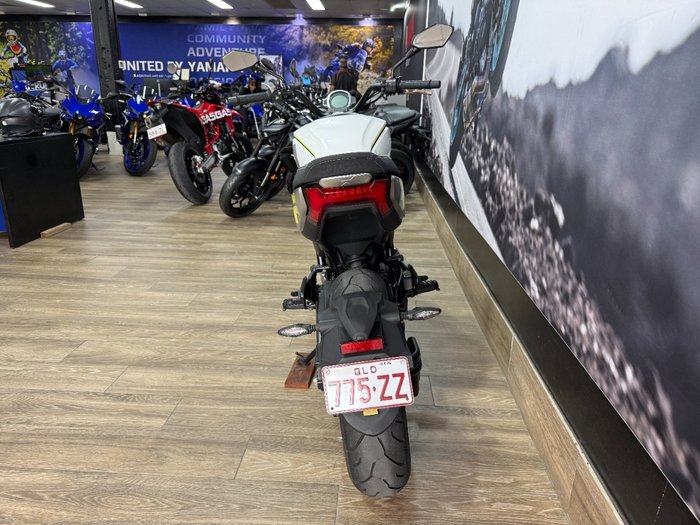 2023 CFMOTO 300 CL-X WHITE