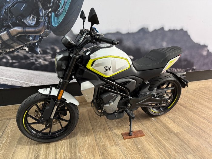 2023 CFMOTO 300 CL-X WHITE