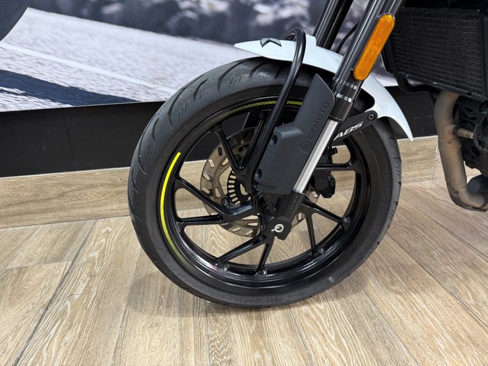 2023 CFMOTO 300 CL-X WHITE