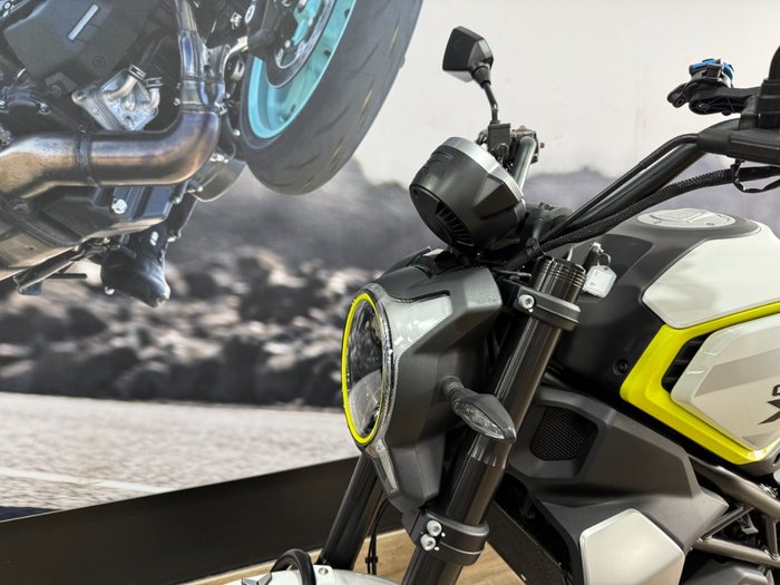 2023 CFMOTO 300 CL-X WHITE