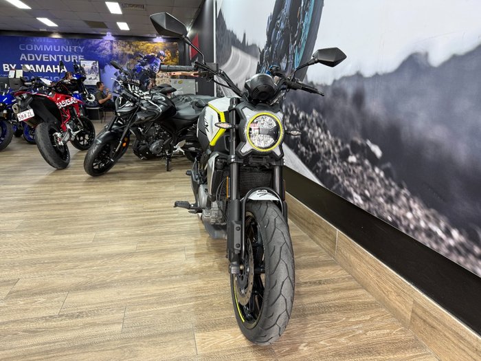 2023 CFMOTO 300 CL-X WHITE