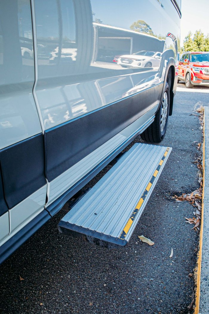 2024 LDV Deliver 9 MWB Mid Roof