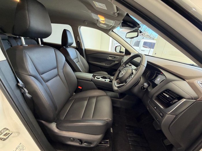 2024 Nissan X-TRAIL ST-L