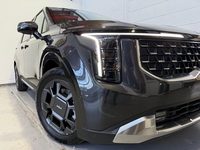 2025 Kia Carnival GT-Line HEV