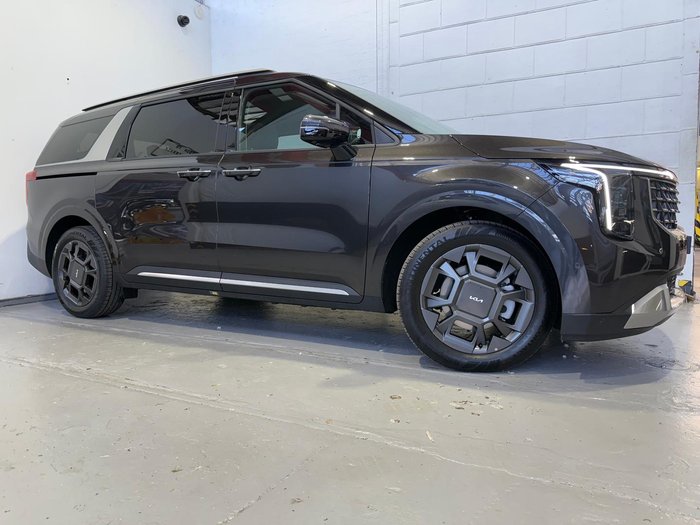 2025 Kia Carnival GT-Line HEV