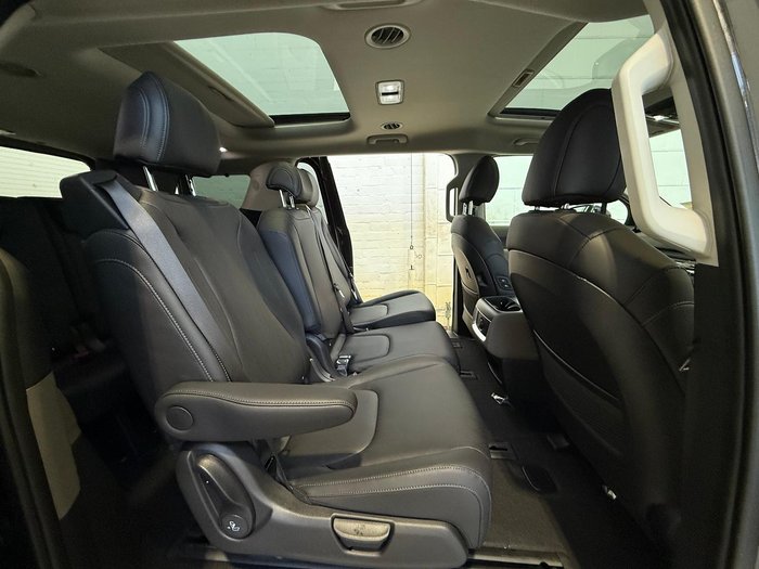 2025 Kia Carnival GT-Line HEV