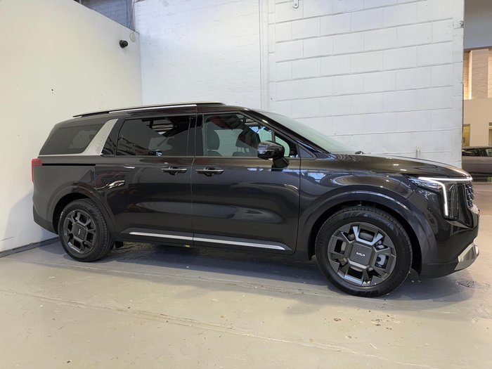 2025 Kia Carnival GT-Line HEV