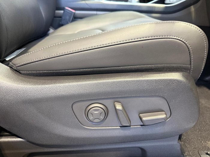 2025 Kia Carnival GT-Line HEV