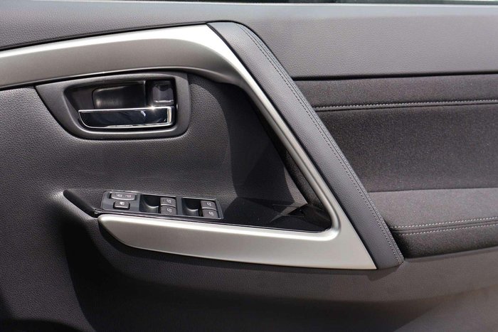 2025 Mitsubishi Pajero Sport GLS