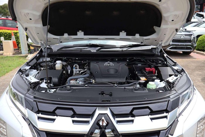 2025 Mitsubishi Pajero Sport GLS