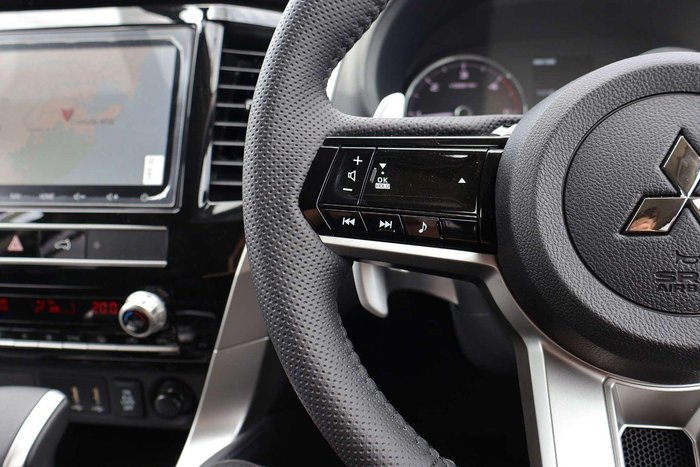 2025 Mitsubishi Pajero Sport GLS