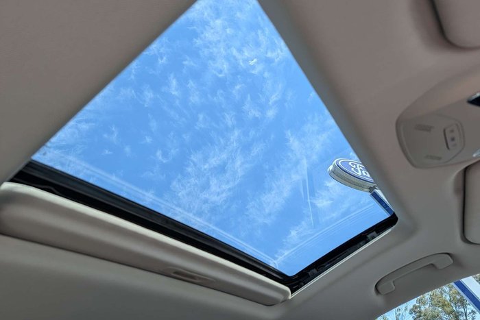 2025 LDV D90 Executive