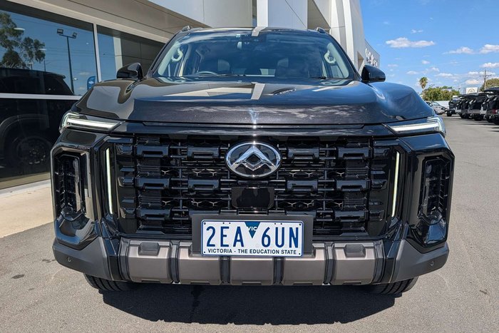 2025 LDV D90 Executive