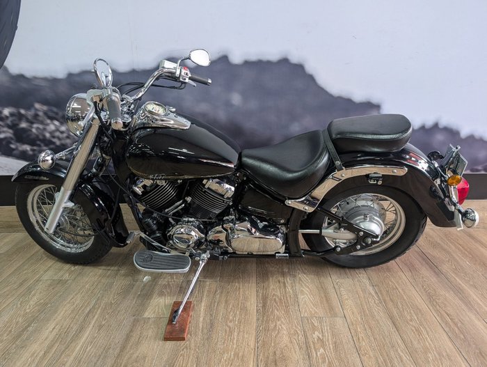 2018 Yamaha XVS650 V-STAR CUSTOM Black