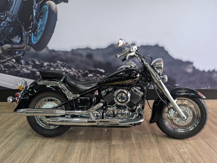 2018 Yamaha XVS650 V-STAR CUSTOM Black