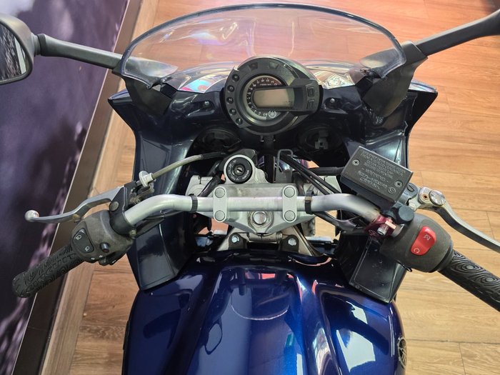 2005 Yamaha FZ6S BLUE