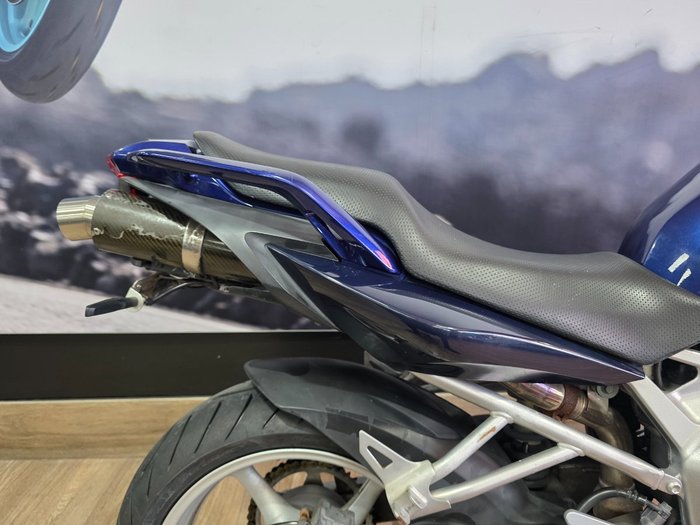 2005 Yamaha FZ6S BLUE