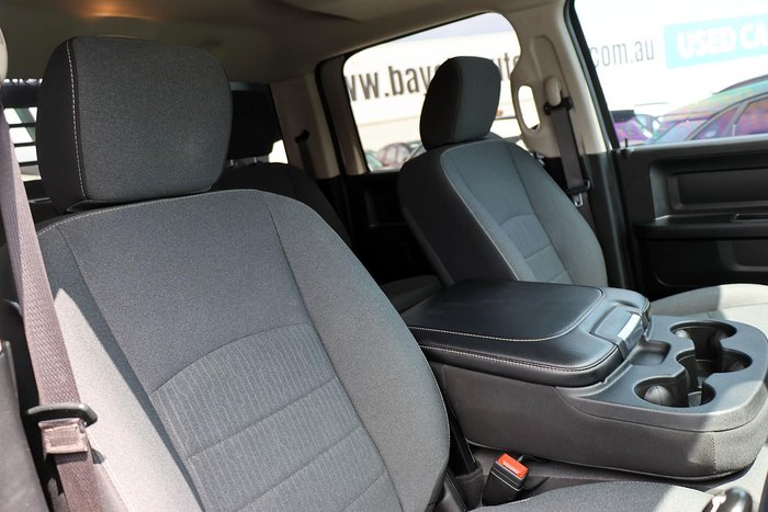 2022 RAM 1500 Express DS MY22 4X4 Dual Range Bright White