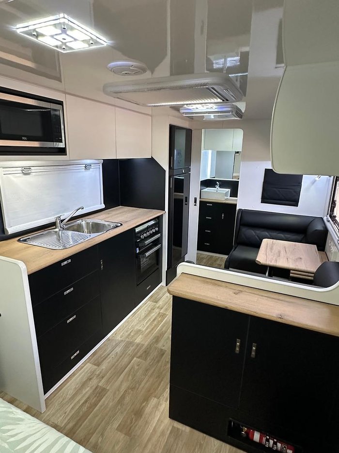 2025 Red Centre Kimberley 196 Type B (Was $122,990 now $110,990)