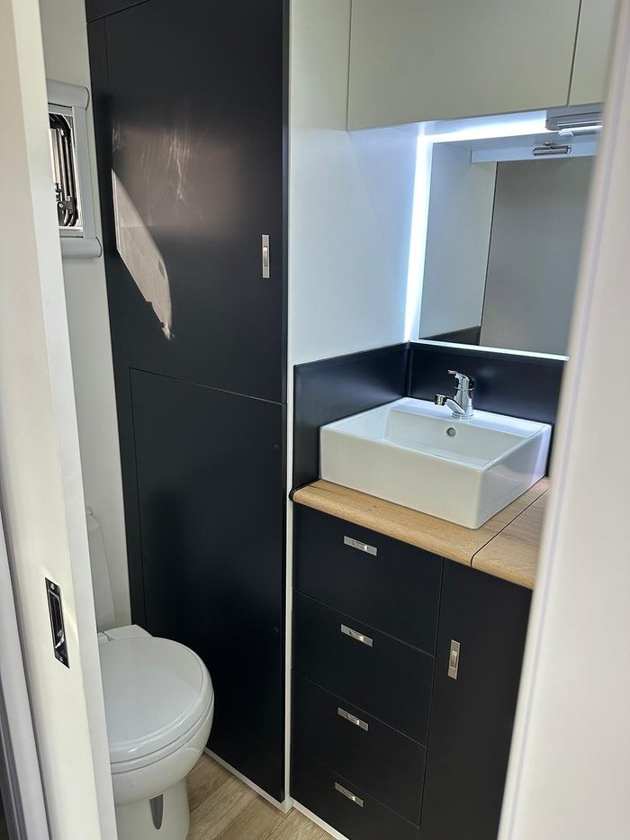 2025 Red Centre Kimberley 196 Type B (Was $122,990 now $110,990)