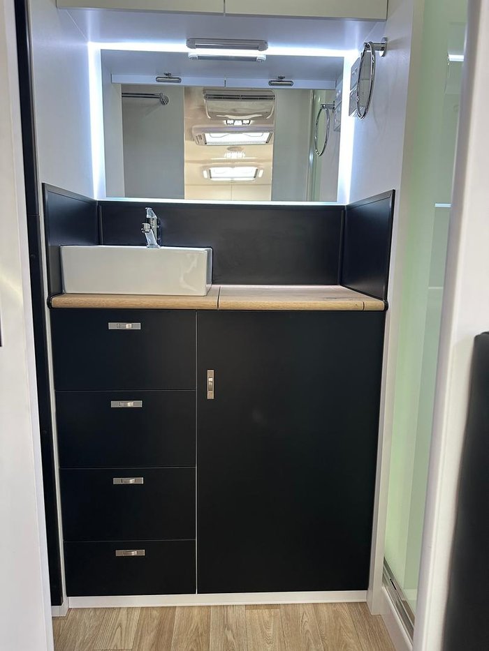 2025 Red Centre Kimberley 196 Type B (Was $122,990 now $110,990)