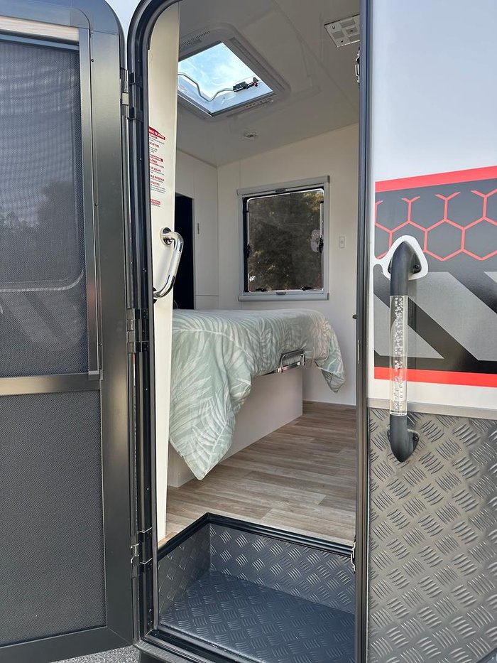 2025 Red Centre Kimberley 196 Type B (Was $122,990 now $110,990)