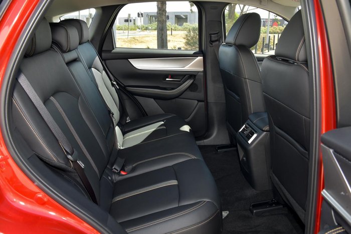 2025 Mazda CX-60 G25 Evolve