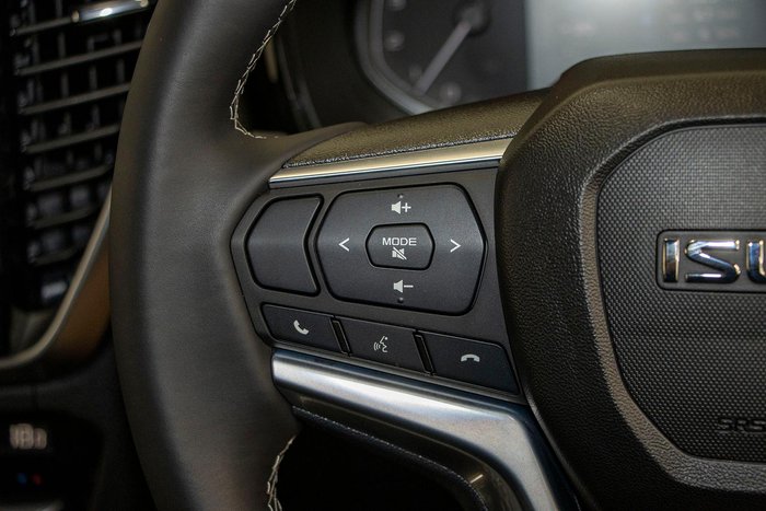 2025 Isuzu D-MAX LS-U