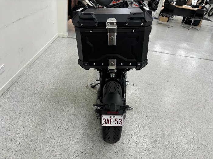 2023 Triumph TRIDENT 660 MATT BAJA ORANGE