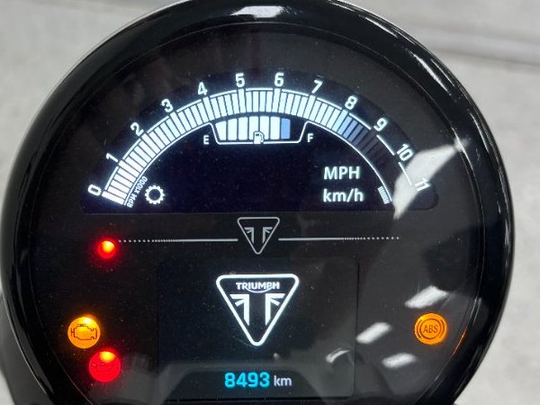 2023 Triumph TRIDENT 660 MATT BAJA ORANGE