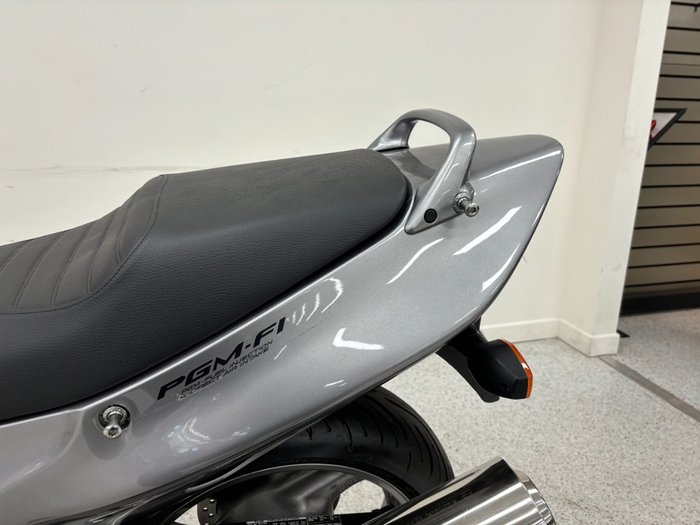 2006 Honda CBR1100XX (SUPER BLACKBIRD) Silver