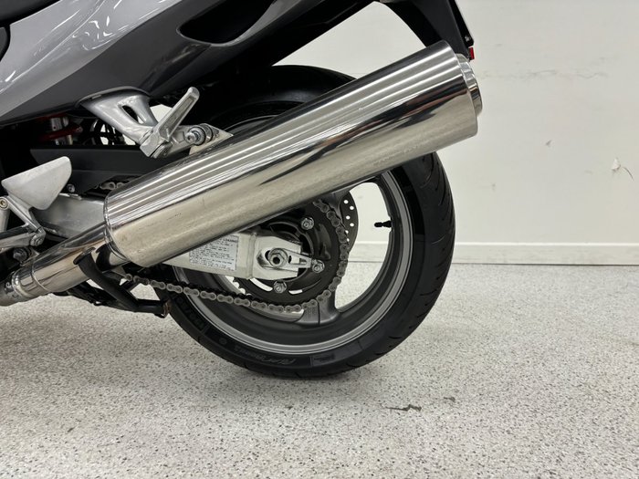 2006 Honda CBR1100XX (SUPER BLACKBIRD) Silver