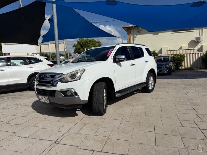 2017 Isuzu MU-X LS-T