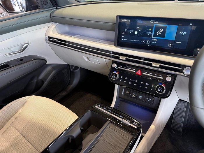 2026 Hyundai Tucson Hybrid Premium