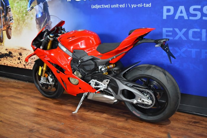 2025 Ducati 2025 Ducati 1100CC PANIGALE V4 S SPORTS Red