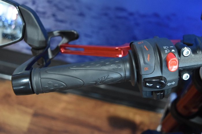 2018 MV Agusta BRUTALE 800 DRAGSTER RR LH44 Red