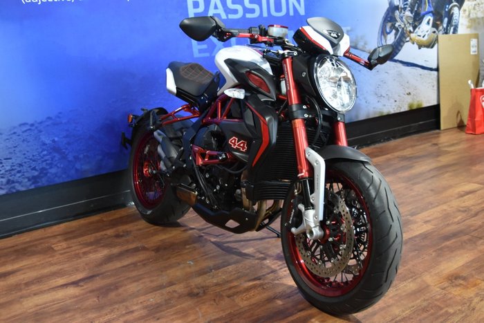 2018 MV Agusta BRUTALE 800 DRAGSTER RR LH44 Red