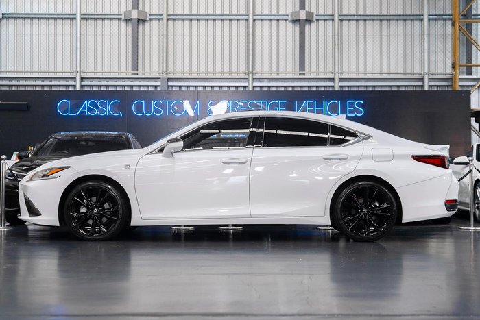 2022 Lexus ES 300h F Sport AXZH10R White Nova