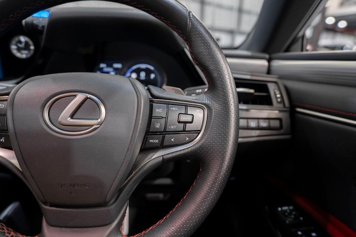 2022 Lexus ES 300h F Sport AXZH10R White Nova