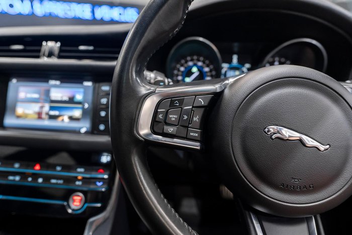 2016 Jaguar XF 25t R-Sport X260 MY16 Storm Grey